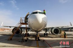 西宁曹家堡国际机场：机务维修员保障航班飞行安全